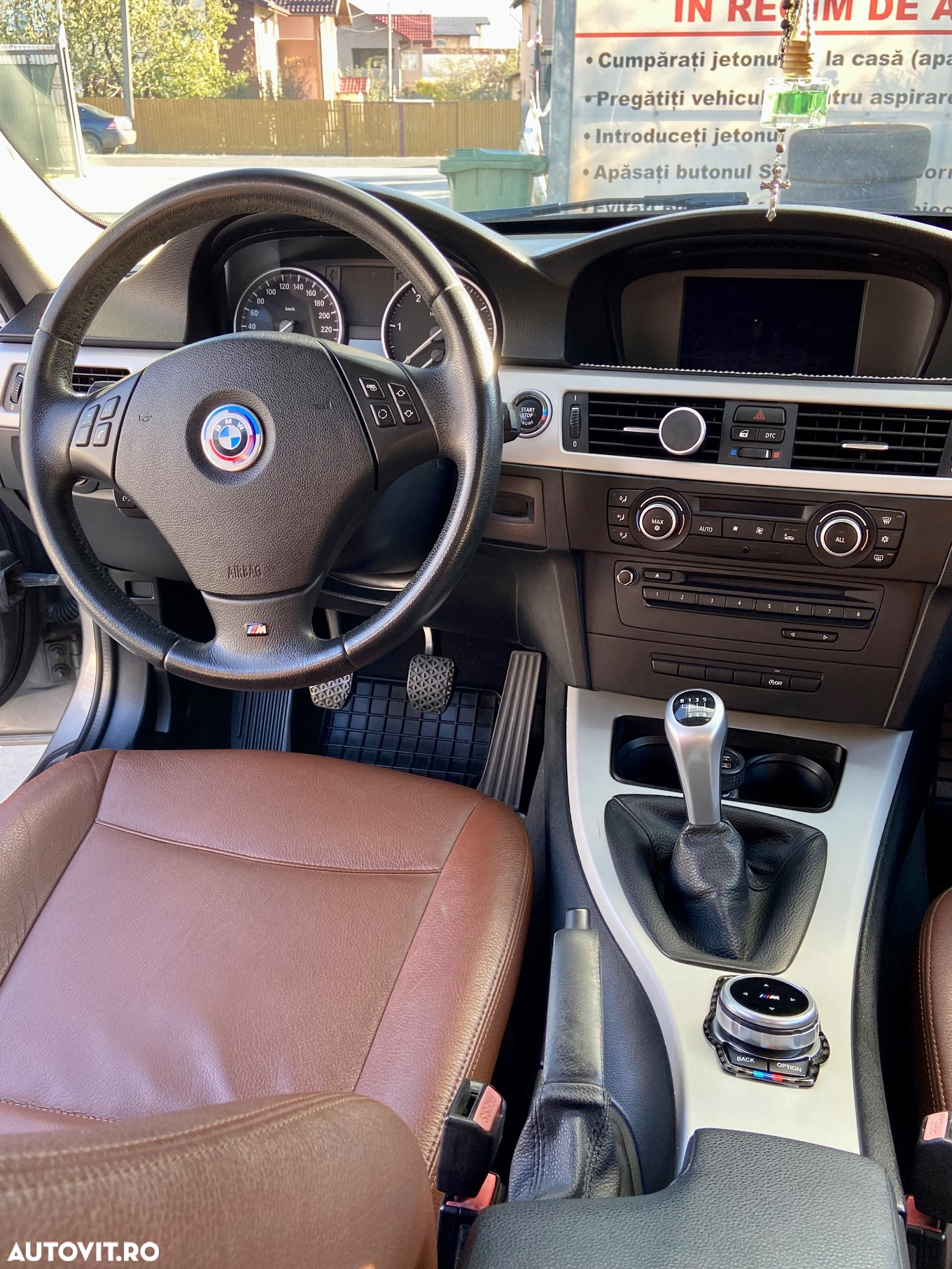 BMW Seria 3 318d - 17