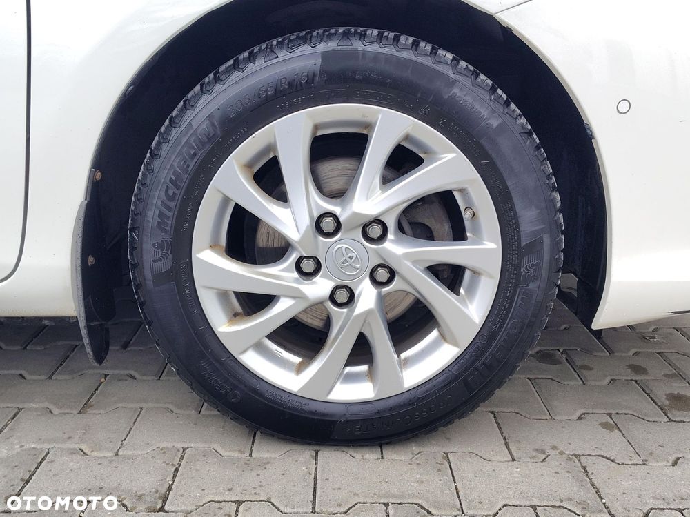 Toyota Auris - 22