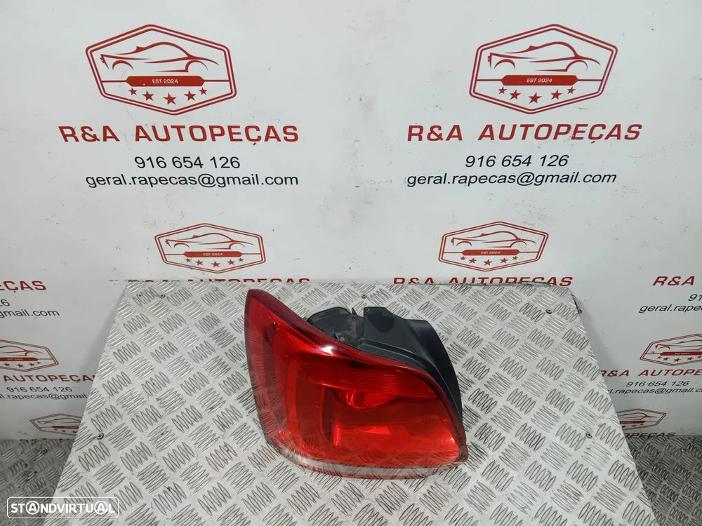 Farolim Esquerdo VW Polo 6R Original - 11
