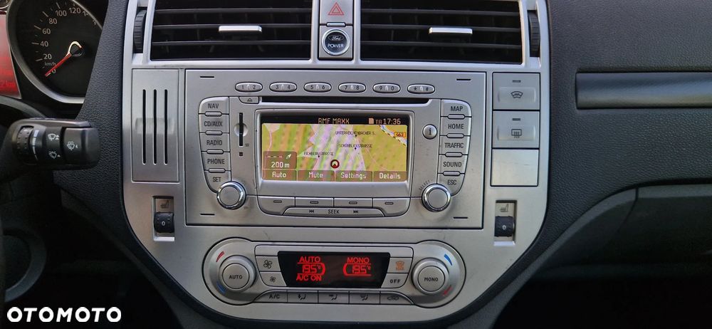 Ford Kuga 2.0 TDCi 4x4 Titanium - 31