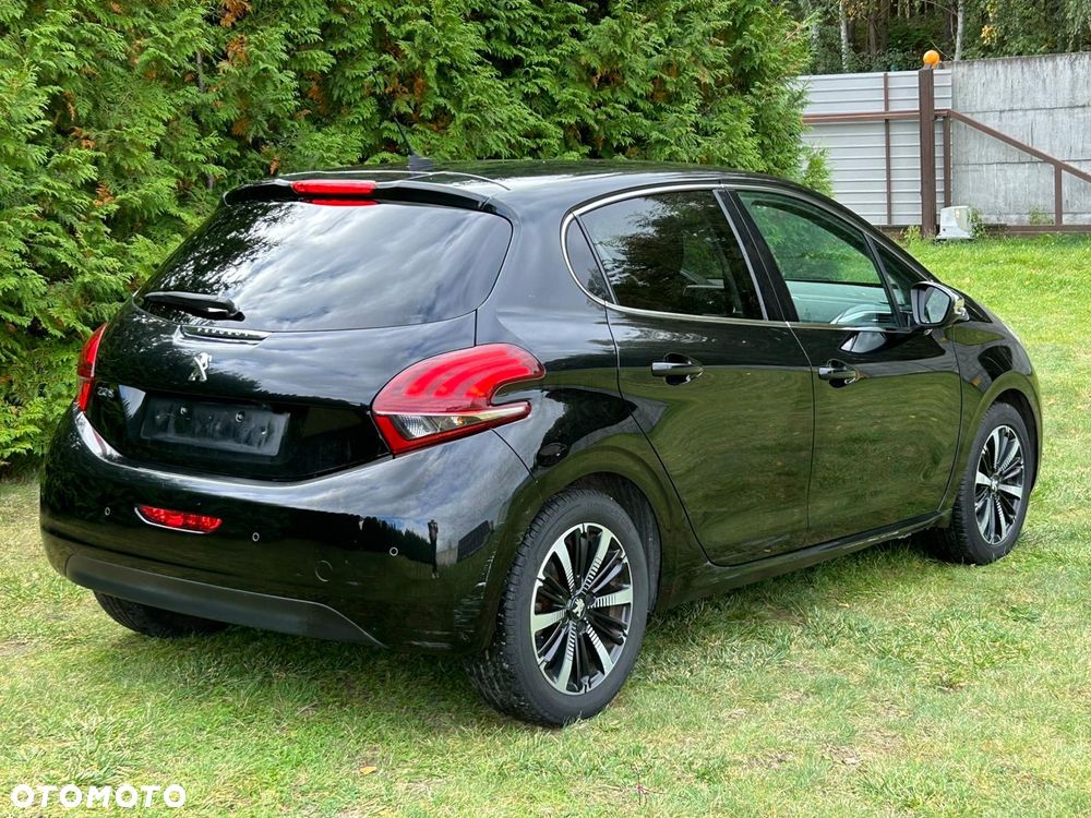 Peugeot 208 PureTech 110 Stop & Start Allure - 3