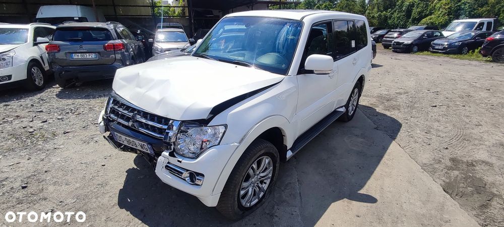 Mitsubishi Pajero 3.2 DID Instyle - 1