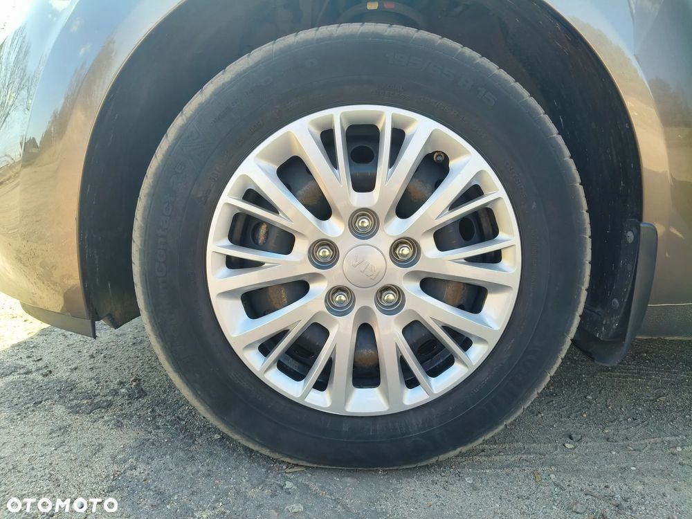 Kia Venga 1.6 Business Line - 33