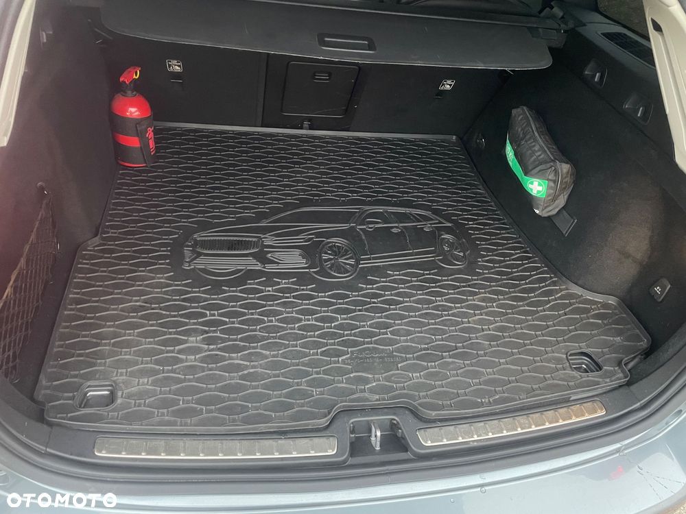 Volvo V60 D3 Geartronic Momentum - 17