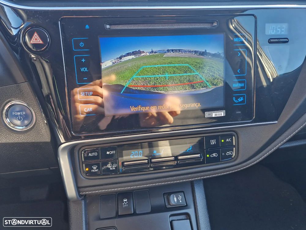 Toyota Auris 1.8 HSD Comfort +P.Sport+Navi - 8