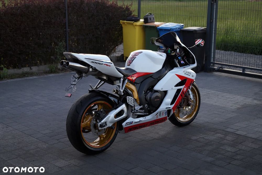 Honda CBR - 11