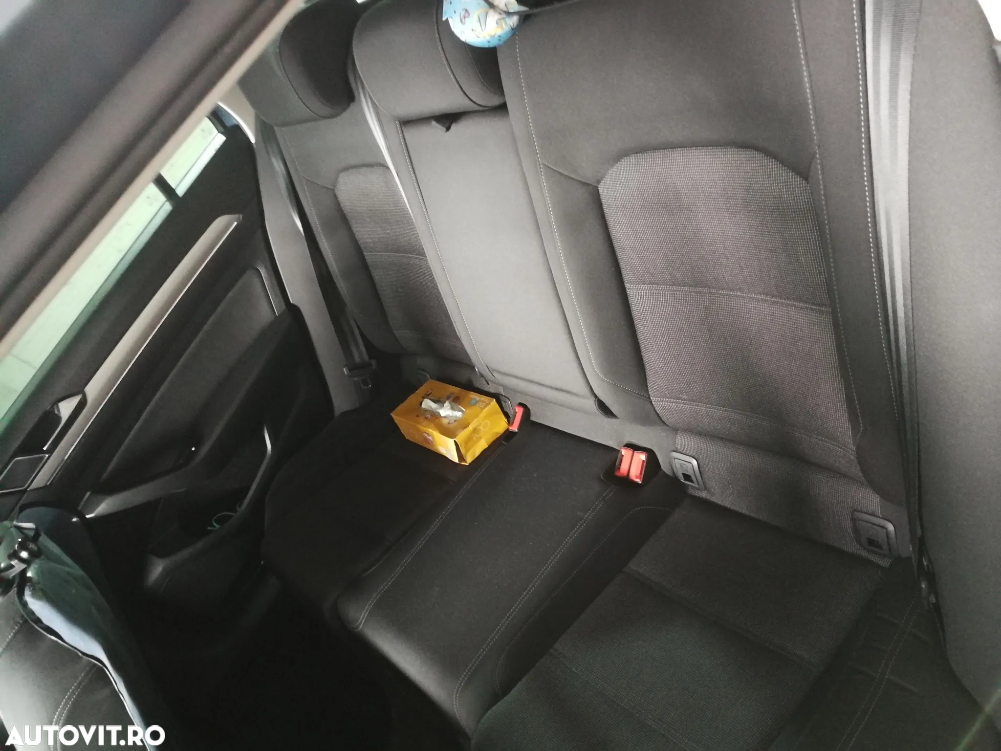 Volkswagen Passat Variant 1.6 TDI SCR DSG Conceptline - 15