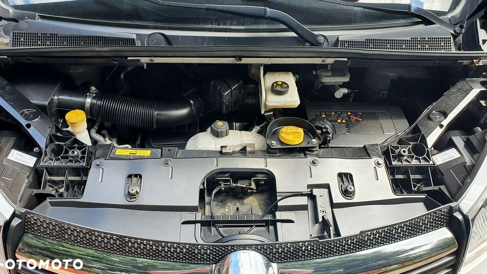 Opel Vivaro - 30