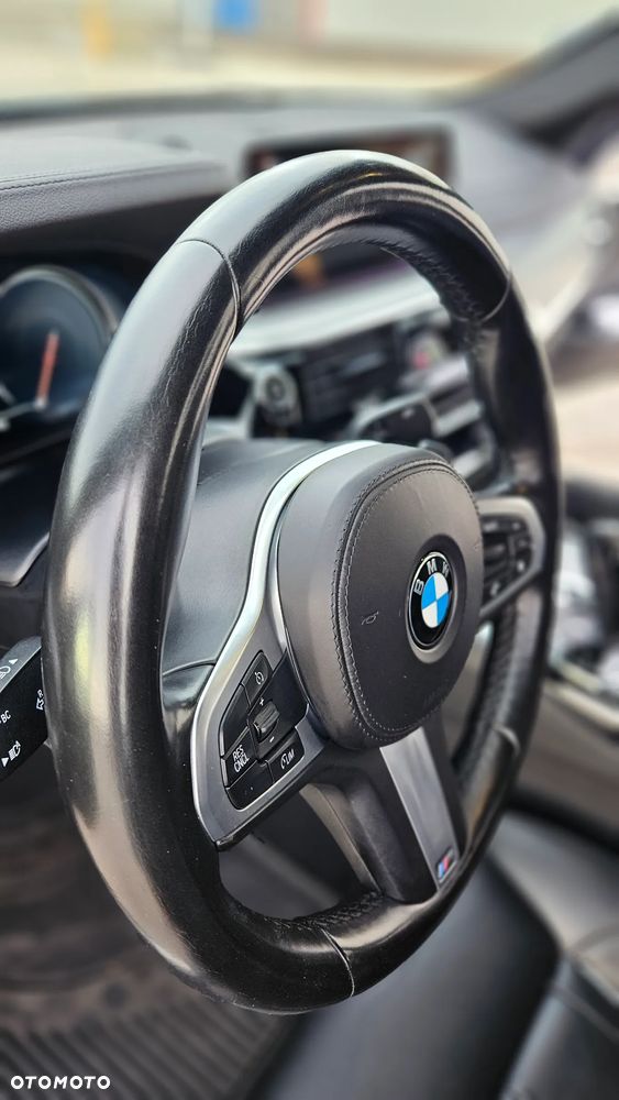 BMW Seria 5 540d xDrive M Sport sport - 17