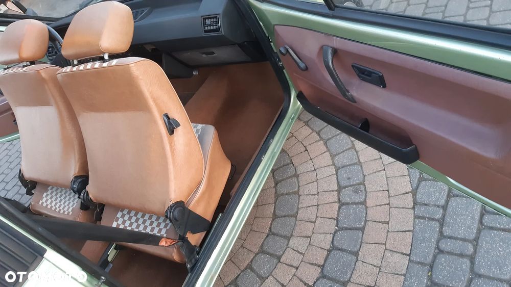 Volkswagen Polo - 10