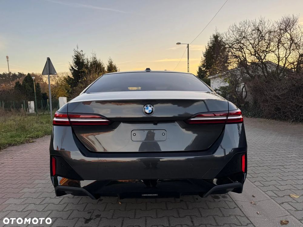 BMW Seria 5 520d xDrive - 8