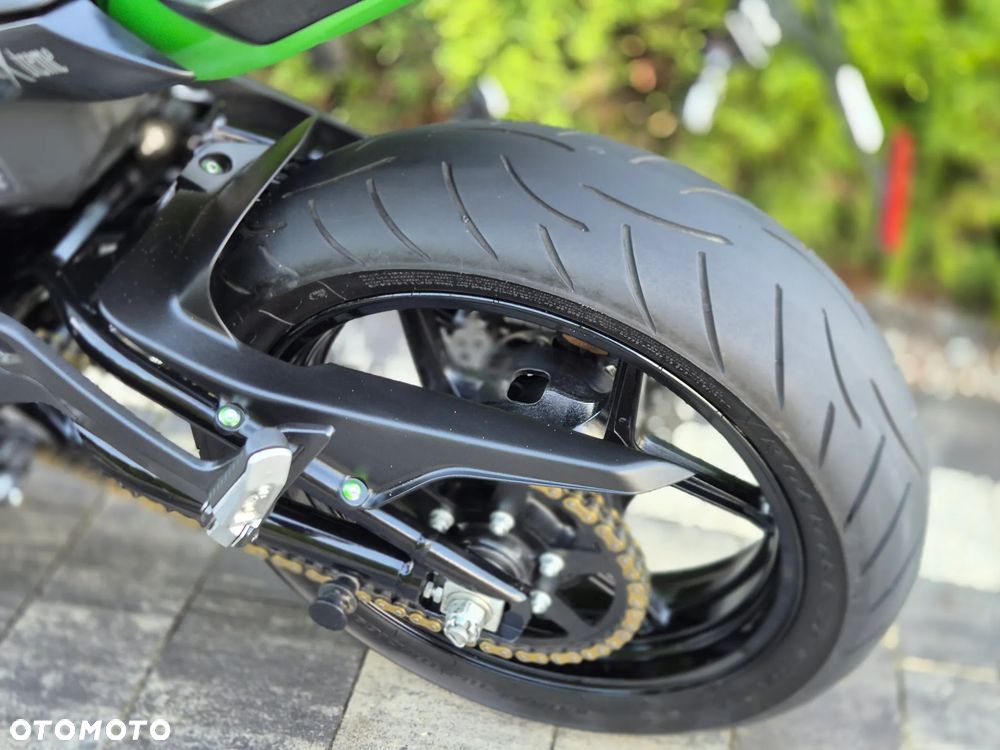 Kawasaki ER - 19