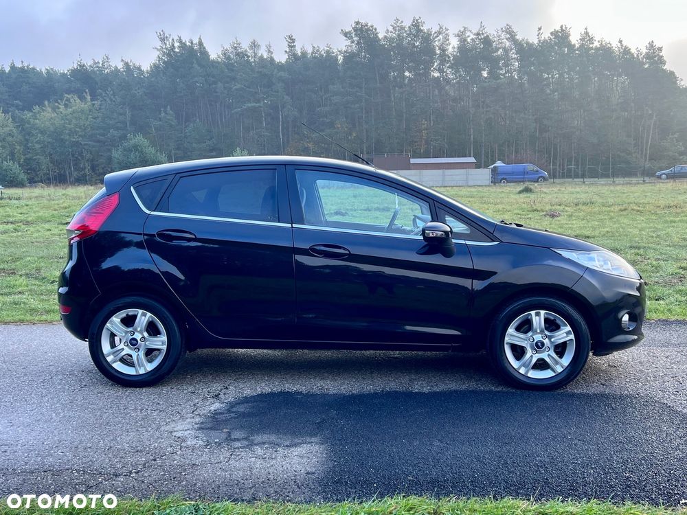 Ford Fiesta 1.6 TDCi DPF Titanium - 7
