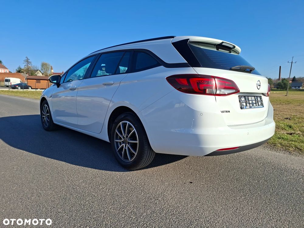 Opel Astra 1.6 D Start/Stop 120 Jahre - 11