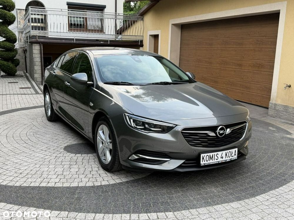 Opel Insignia - 8