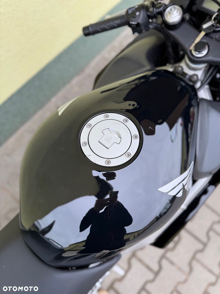 Honda CBR - 18