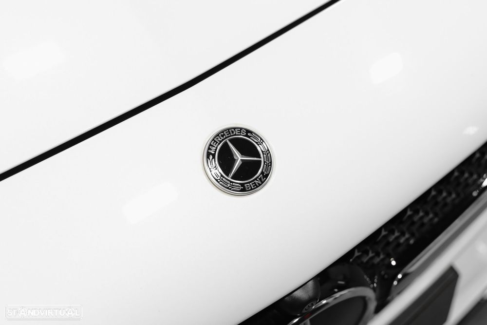 Mercedes-Benz C 300 e AMG Line - 36