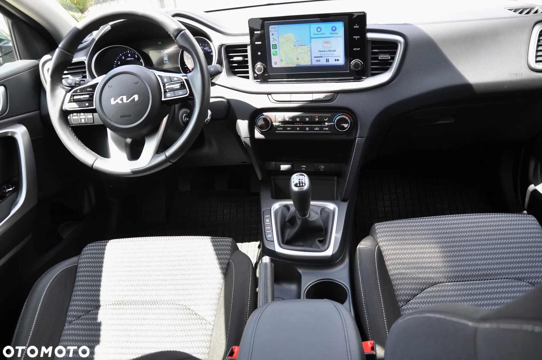 Kia Ceed 1.5 T-GDI M - 11