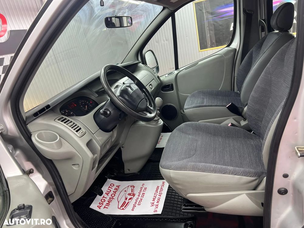 Renault Trafic - 13