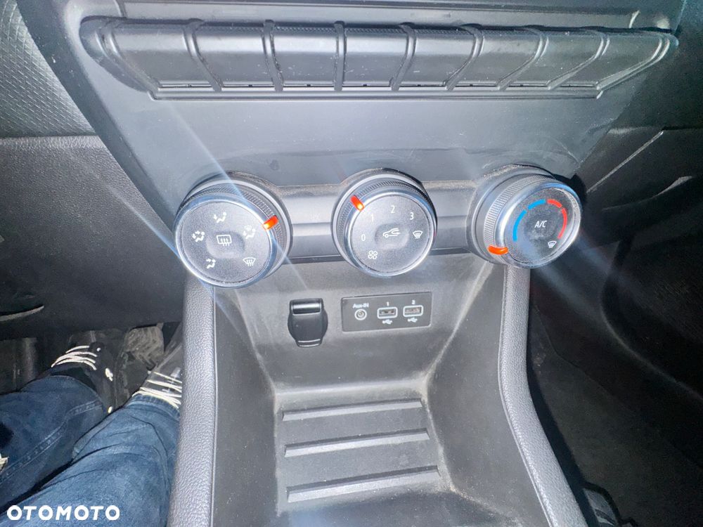 Renault Clio TCe 100 EXPERIENCE - 16