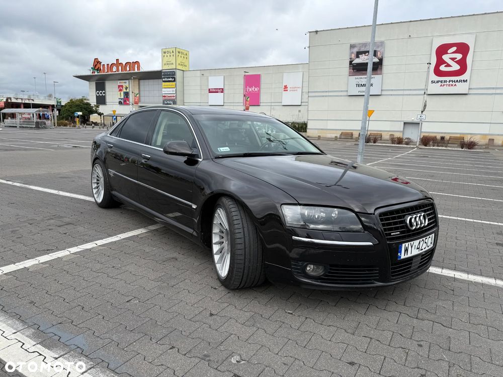 Audi A8 4.2 L Quattro - 6