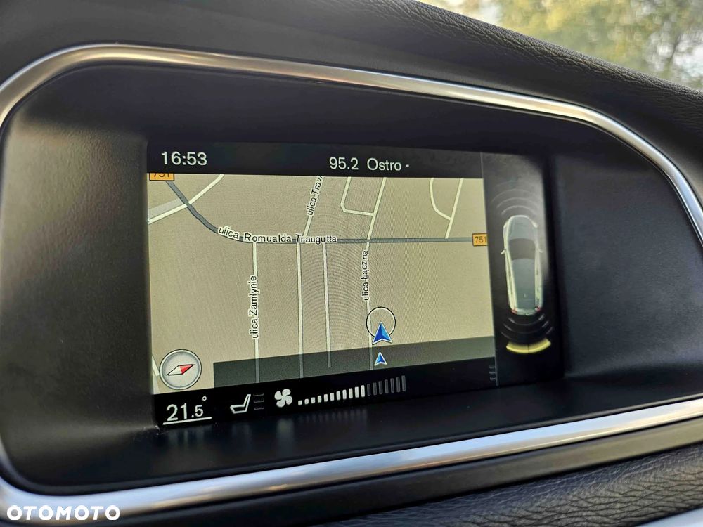 Volvo V40 D4 Geartronic Summum - 29