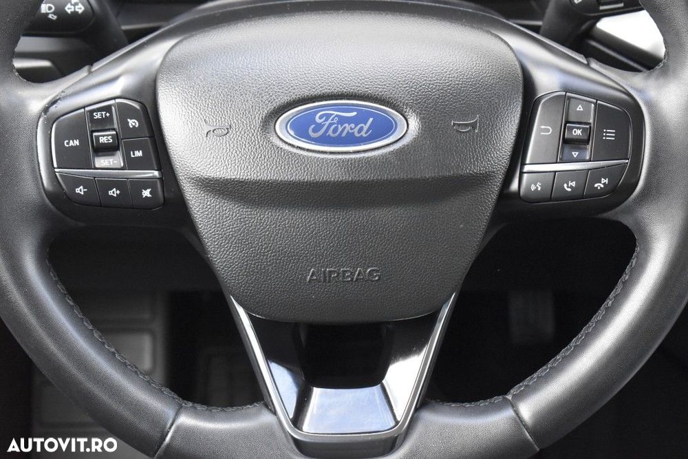 Ford Focus 1.0 EcoBoost 6MT MHEV Titanium - 16
