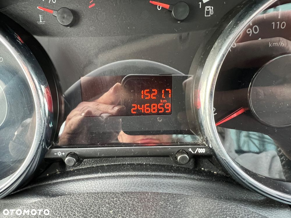 Peugeot 5008 HDI FAP 150 Allure - 10