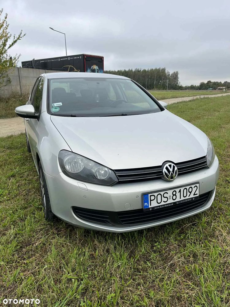 Volkswagen Golf - 2