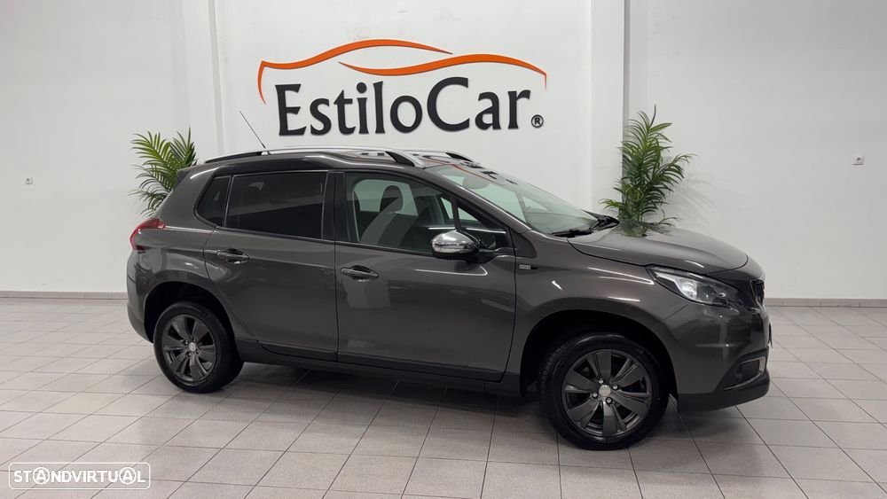 Peugeot 2008 1.2 PureTech Style - 3