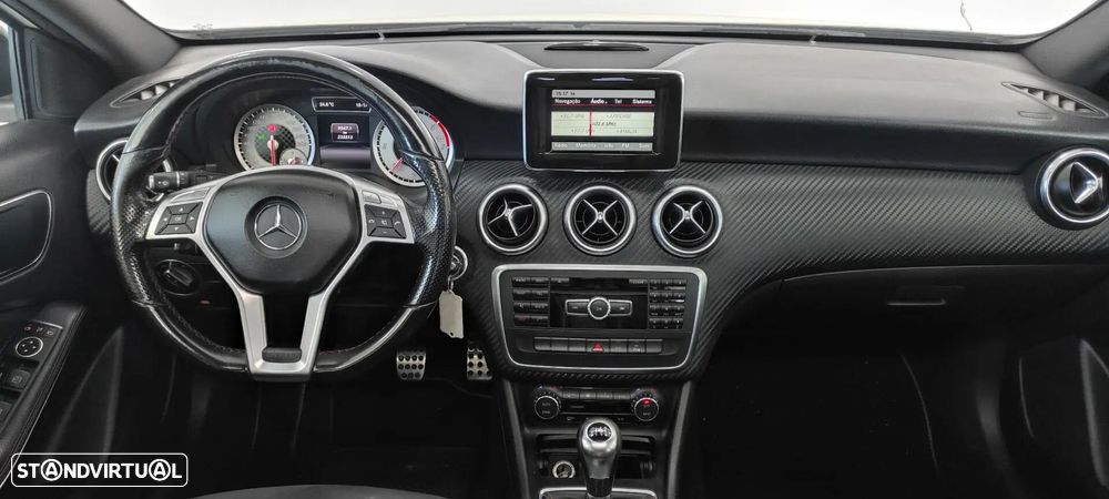 Mercedes-Benz A 180 d AMG Line - 9