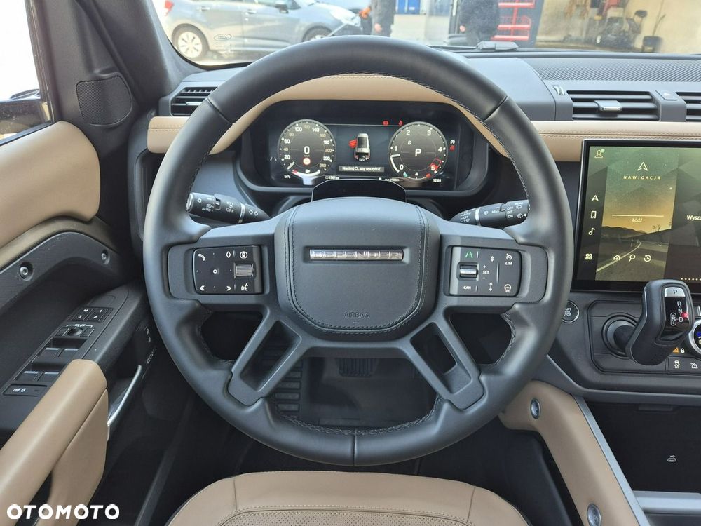 Land Rover Defender 130 D350 X-Dynamic HSE - 32