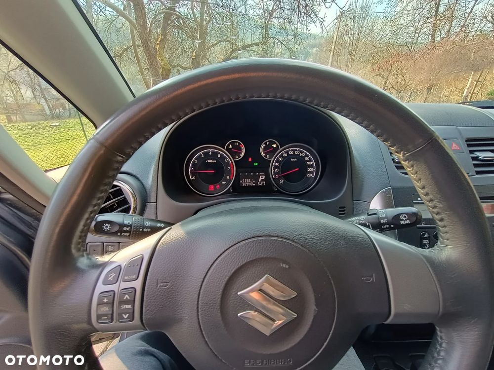 Suzuki SX4 - 3