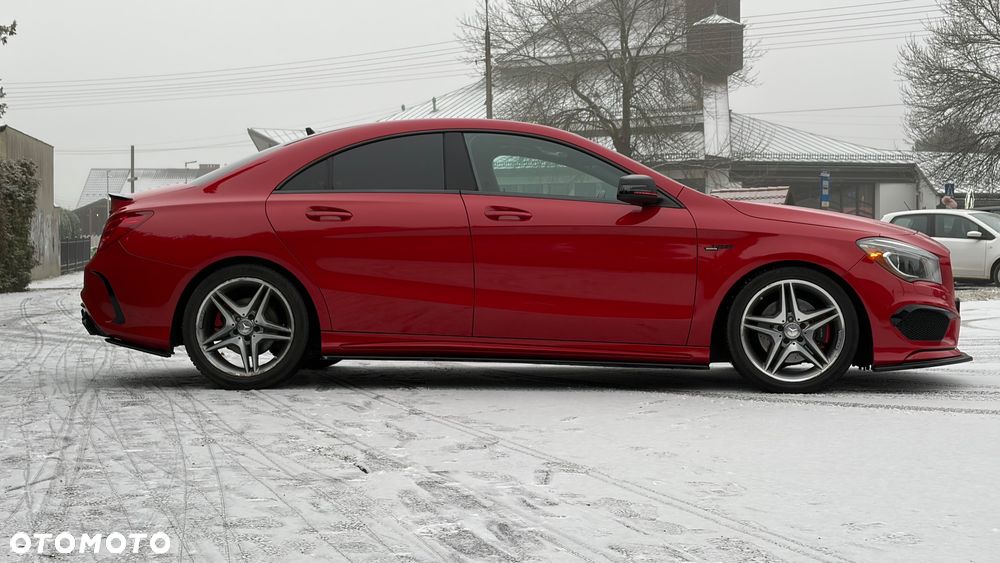 Mercedes-Benz CLA 250 7G-DCT AMG Line - 3