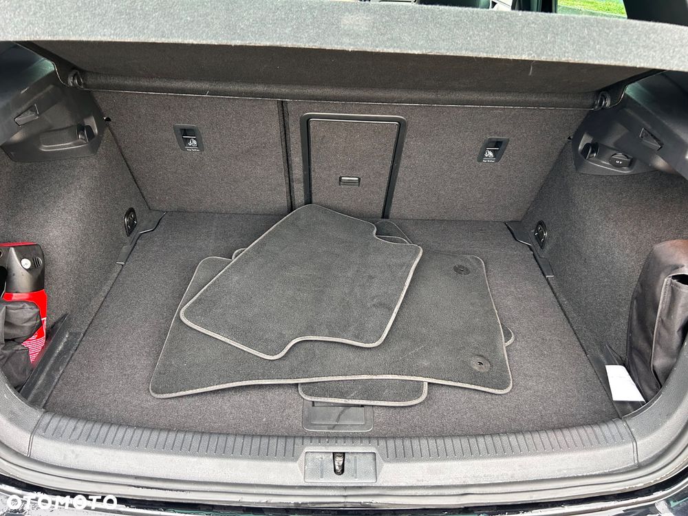 Volkswagen Golf GTI (BlueMotion Technology) DSG Performance - 17