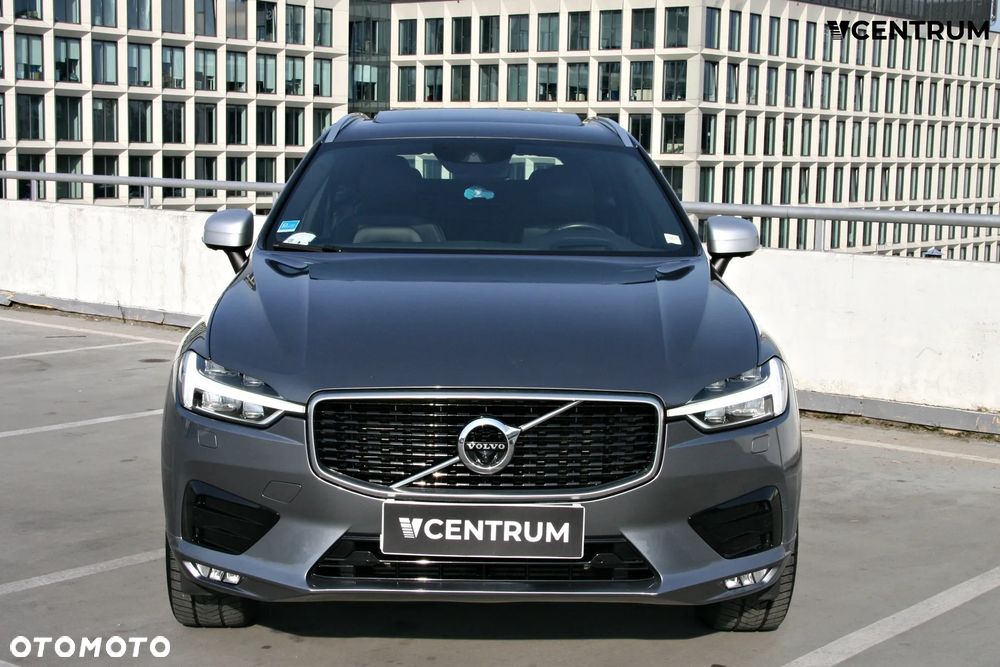 Volvo XC 60 T5 AWD R-Design - 4