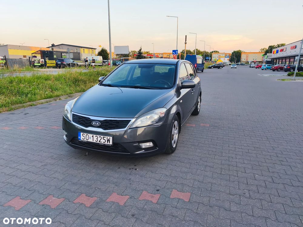 Kia Ceed 1.4 Comfort + - 18