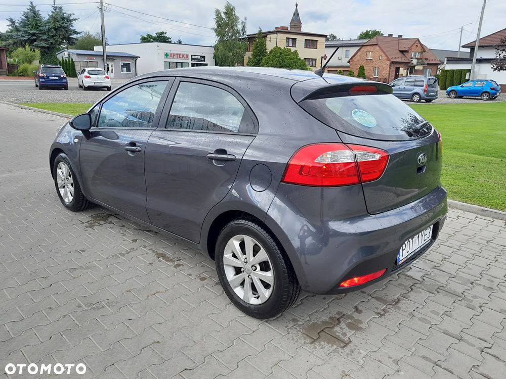 Kia Rio 1.2 M - 4