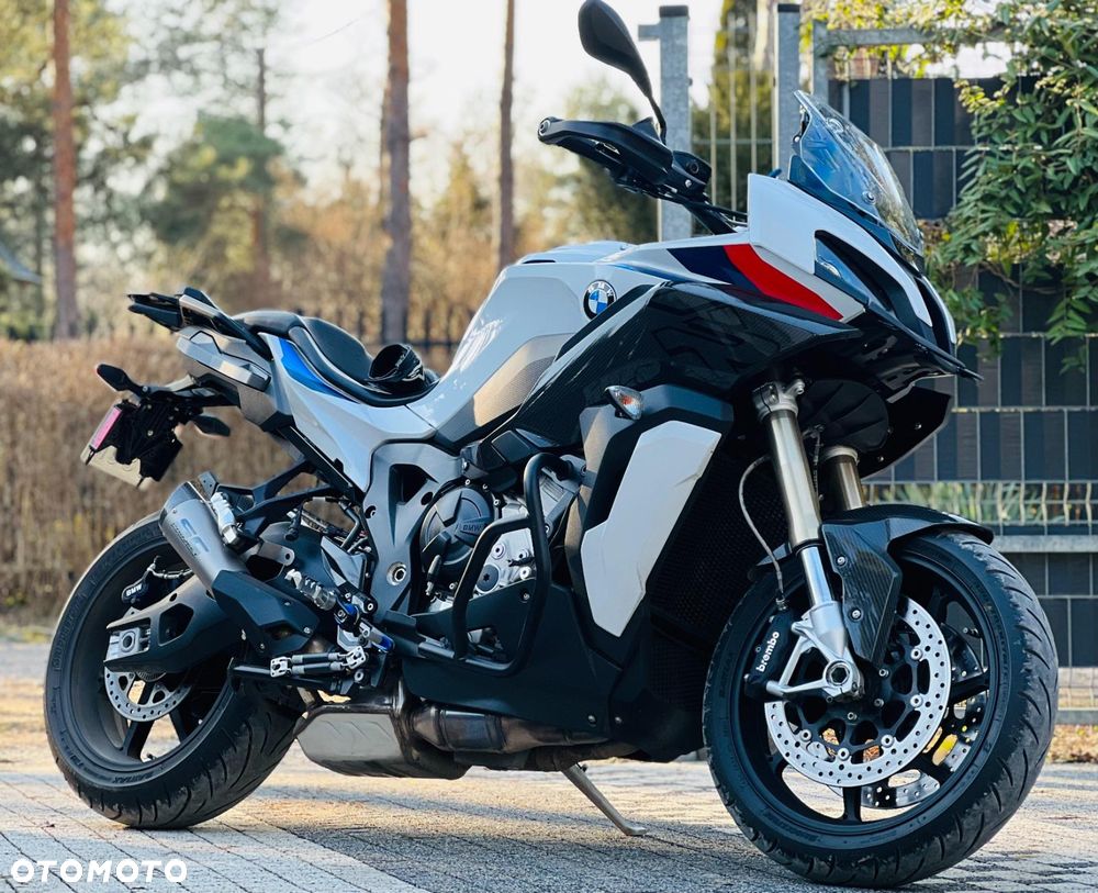 BMW S