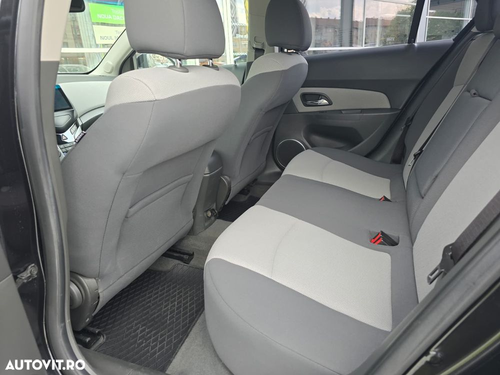 Chevrolet Cruze 2.0 LS Plus G1 - 12