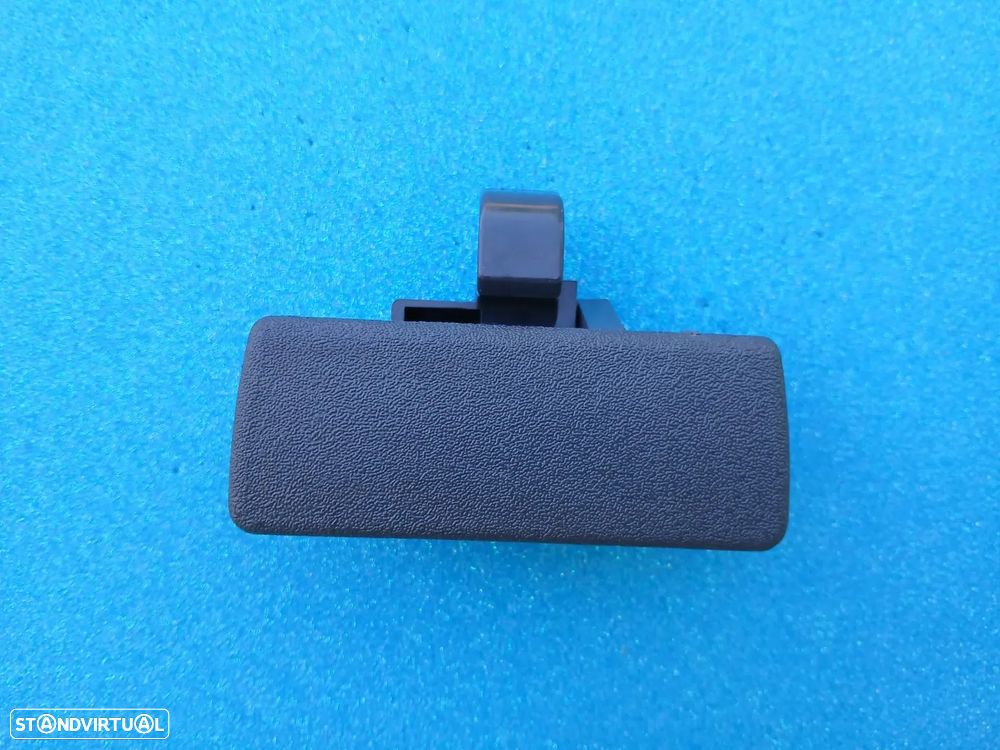 Puxador porta luvas Suzuki Swift e SX4  NOVO - 1