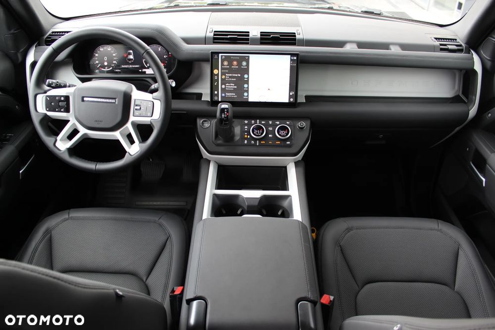 Land Rover Defender - 13