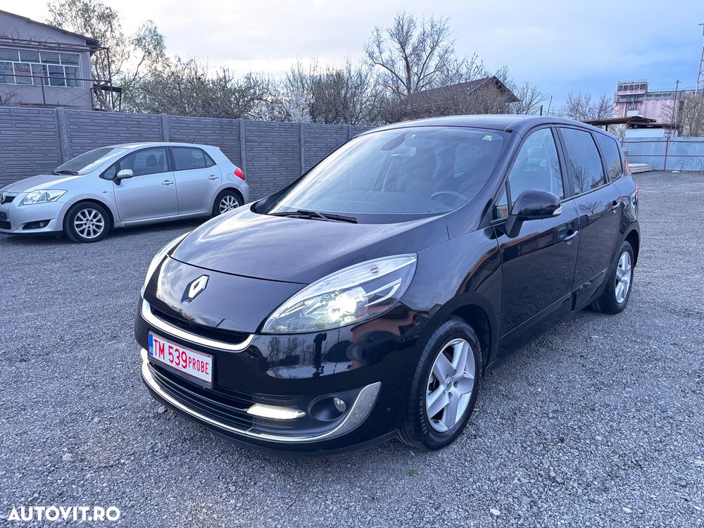 Renault Grand Scenic - 1
