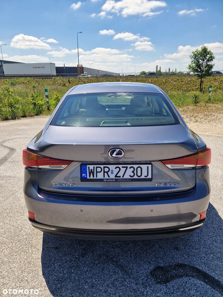 Lexus IS 300h Business Edition - 5