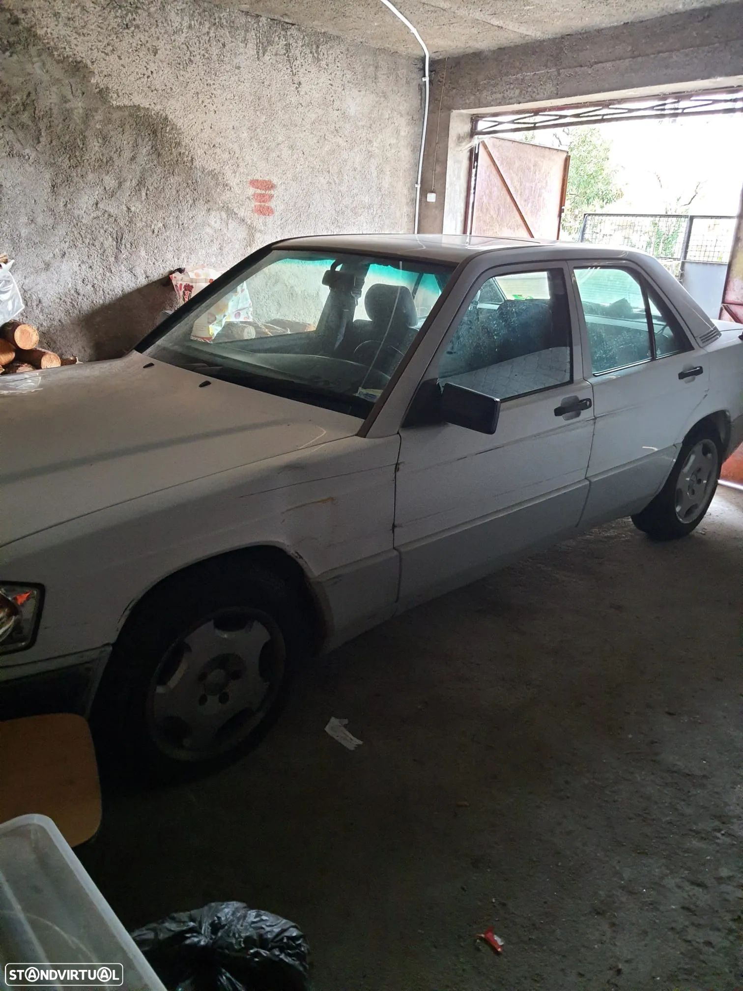 Mercedes-Benz 190 D 2.0 - 4