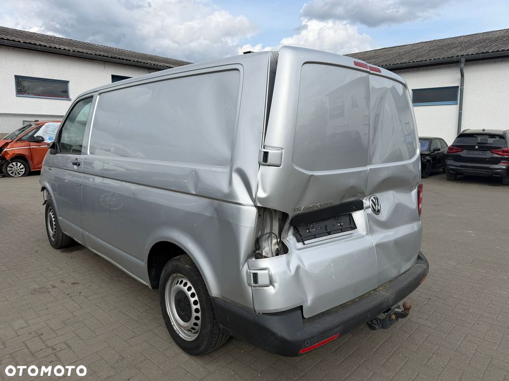 Volkswagen Transporter - 2