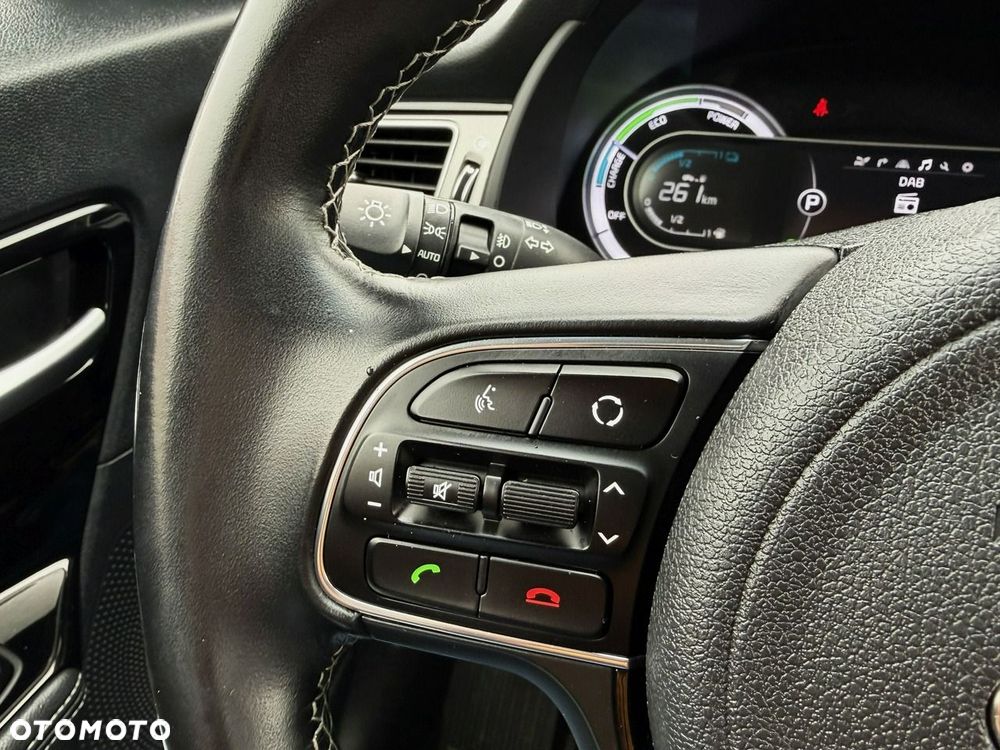 Kia Niro 1.6 GDI Hybrid L - 16