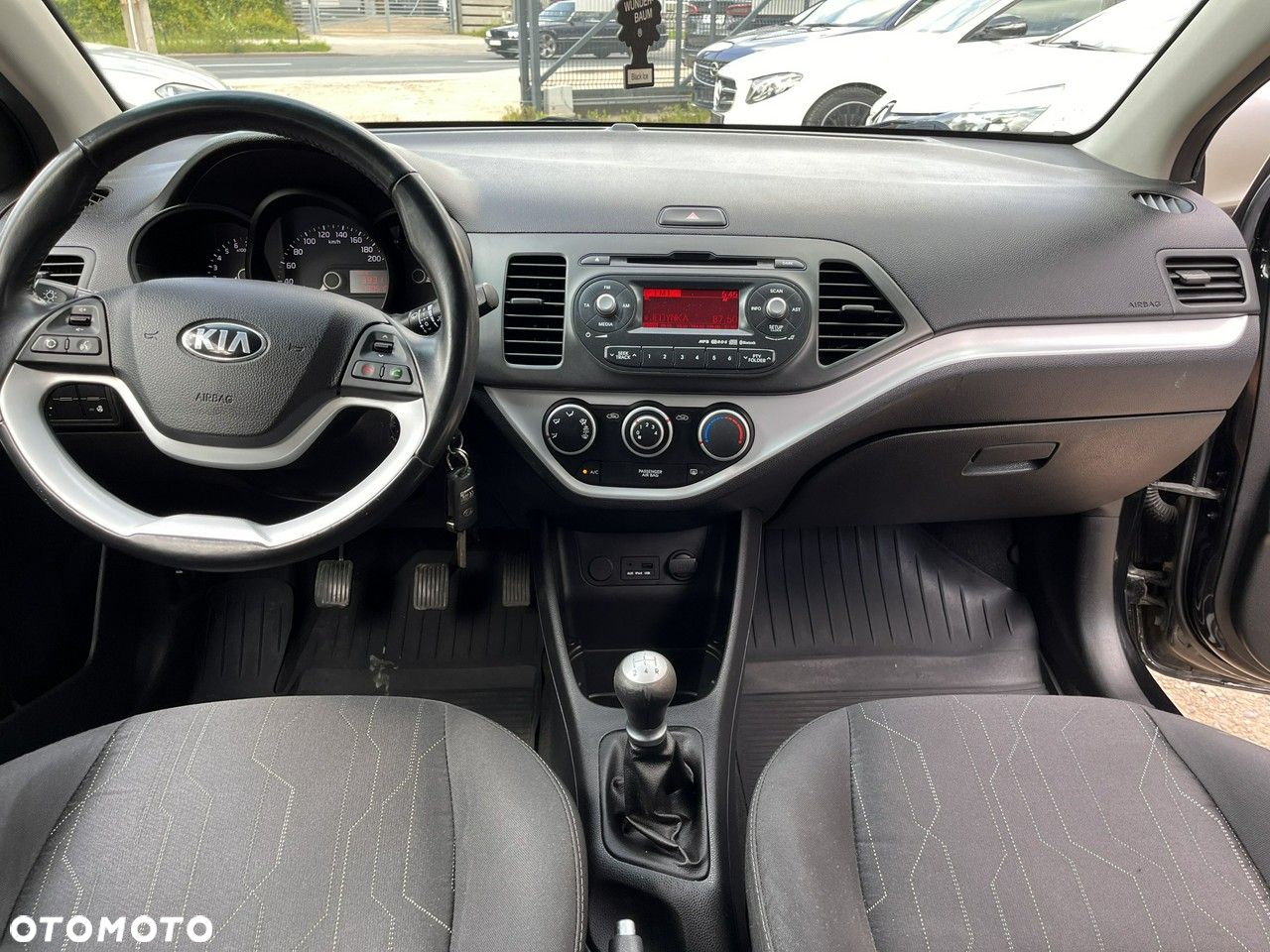 Kia Picanto - 11