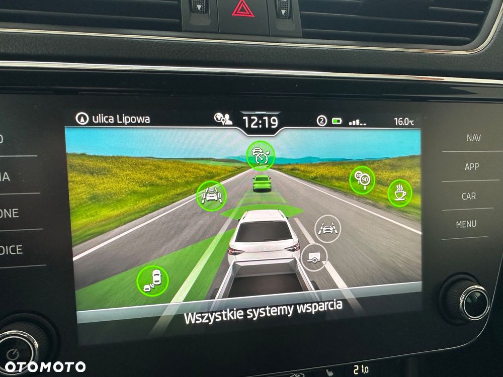 Skoda Superb 2.0 TDI Style DSG7 - 38