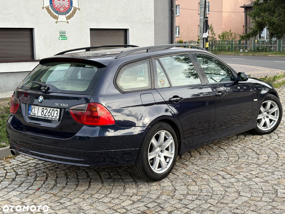 BMW Seria 3 320d DPF - 3